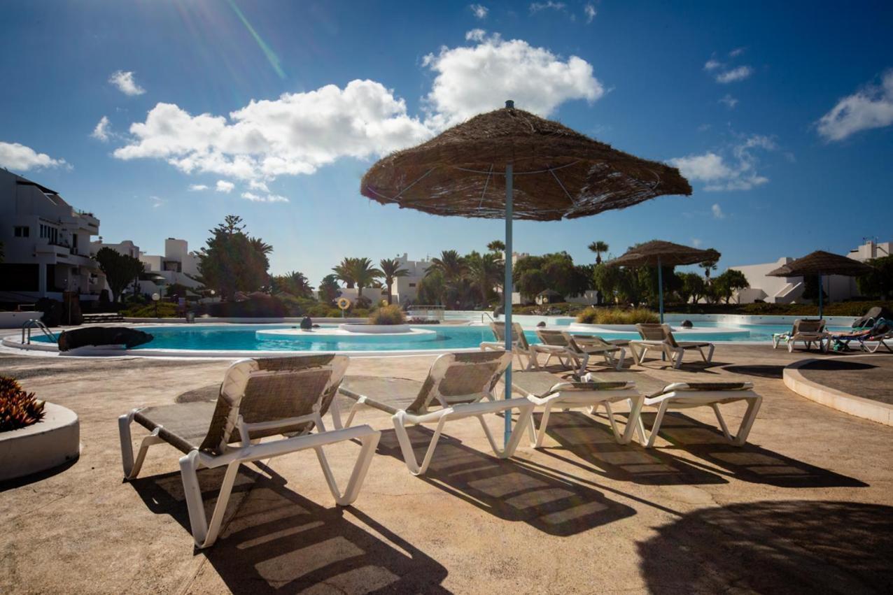 Manrique'S Holidays Costa Teguise Exterior photo